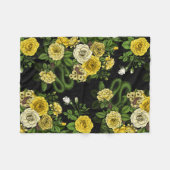 黄色と緑のバラで非表示 フリースブランケット (正面(横))