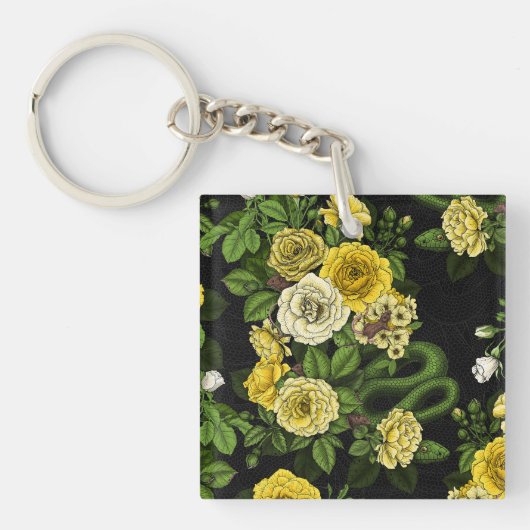 黄色と緑のバラに隠れている キーホルダー (正面)