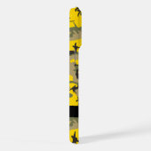 黄色と緑の迷彩自分の名前をパーソナライズ iPhoneケース (右側面)