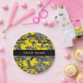 黄色と茶色の迷彩自分の名前をパーソナライズ ペーパープレート (パーティー)