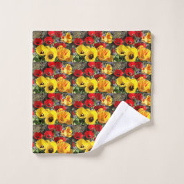 黄色と赤のチューリップ ウォッシュタオル