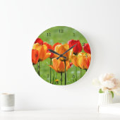 黄色と赤のチューリップ ラージ壁時計 (ホーム)