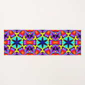 黄色と赤のパターン（の模様が）あるヨガマット ヨガマット (正面(横))