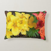 黄色と赤のユリの写真のデザイン アクセントクッション (裏面)