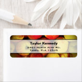 黄色と赤のリンゴのブッシェルの写真 ラベル (インサイチュ)