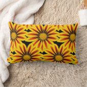 黄色と赤の大きな枝のようなデイジーの花 ランバークッション (ブランケット)