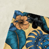 黄色と青のトゥカン庭園 ビーチタオル (インサイチュ)