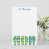 黄色と青のビーチサンダルのパーソナライズされた文房具 便箋 (スタンド正面)