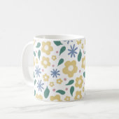 黄色と青の花をスケッチ コーヒーマグカップ (正面左)