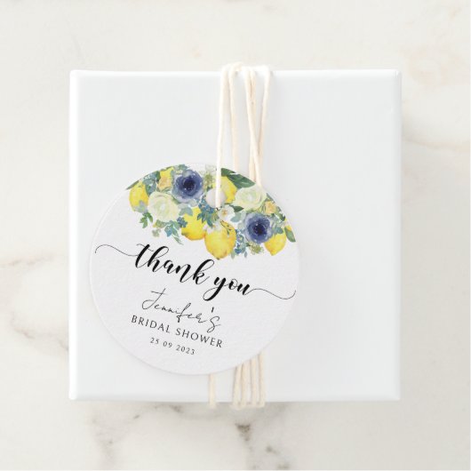 黄色と青の花柄のレモン ウェディングシャワーのお礼 フェイバータグ (インサイチュ)