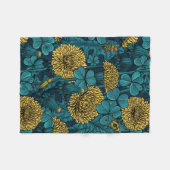 黄色と青の草原 フリースブランケット (正面(横))