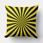 黄色と黒のファンキーSun Raysレトロストライプ クッション (正面)
