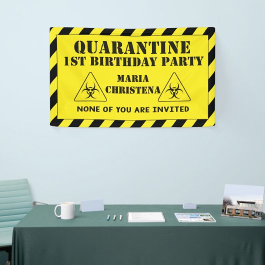 黄色と黒の検疫の最初の誕生日バナー 横断幕 (トレードショー)