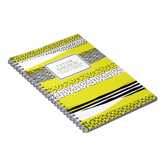 黄色と黒の混合の幾何学的パターパーソナライズされたン ノートブック (右側)