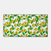 黄色のさくらんぼ デスクマット (正面)