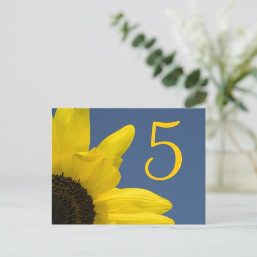 黄色のひまわり青い空のテーブル番号 ポストカード (スタンド正面)