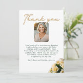 黄色のエレガントバラフローラ誕生日写真 サンキューカード (スタンド正面)