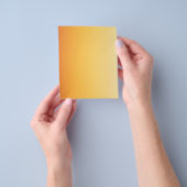 黄色のオレンジ色のグラデーション背景テンプレートのカスタマイズ チラシ (手)