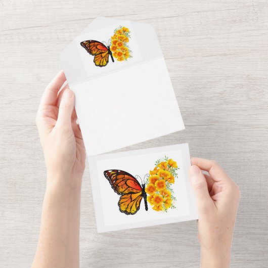 黄色のカリフォルニアポピーを持つ花蝶 オールインワン招待状 (貼ってはがせる)