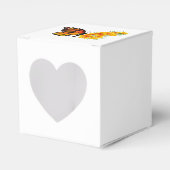 黄色のカリフォルニアポピーを持つ花蝶 フェイバーボックス (正面サイド)