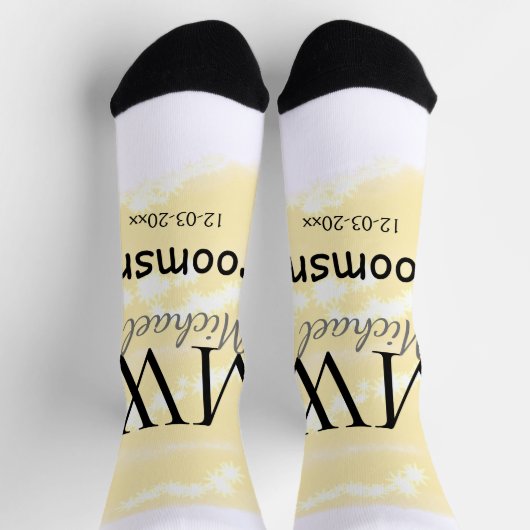 黄色のグリッターあなたの名前を追加groomsmenギフトスロー ソックス (上部)