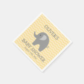 黄色のシェブロン灰色の象の赤ちゃんシャワーナプキン スタンダードカクテルナプキン (角)