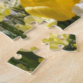 黄色のチューリップからArboretum Volcji Potok Slovenia ジグソーパズル (側面)