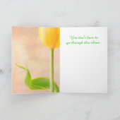 黄色のチューリップがん支持折り畳まれたグリーティングカード カード (内部)