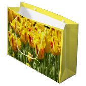 黄色のチューリップと赤いストライプフローラ ラージペーパーバッグ (正面アングル)