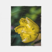 黄色のチューリップ フリースブランケット (正面)