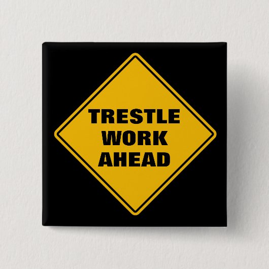 黄色のトレッスル作業の前方クラシック道路標識 缶バッジ (正面)