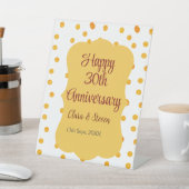 黄色のドットがきらきらと輝く幸せな30周年結婚記念日 台座サイン (インサイチュ)