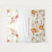 黄色のハイビスカスとツバメの花のウェディングバックドロップ タペストリー (正面(横))