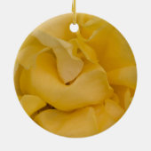 黄色のバラのフローラ初めてのクリスマスを一緒に セラミックオーナメント (裏面)