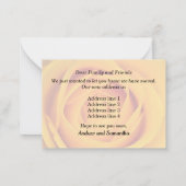 黄色のバラの新しいアドレスのお知らせ ノートカード (裏面)