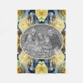 黄色のバラの雨滴フレーム自分の写真を追加 フリースブランケット (正面)