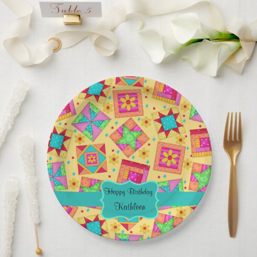 黄色のパッチワークキルトブロック名ハッピーバースデー ペーパープレート (ウェディング)