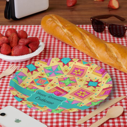 黄色のパッチワークキルトブロック名ハッピー退職 ペーパープレート (ピクニック)