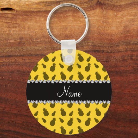 黄色のパーソナライズされたパイナップル模様 キーホルダー (正面)