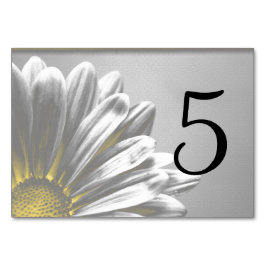 黄色のフローラで表の番号を強調表示 テーブルナンバー