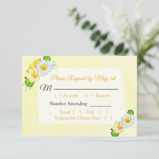 黄色のフローラダッフォジルウェディングRSVPカード 出欠カード (スタンド正面)