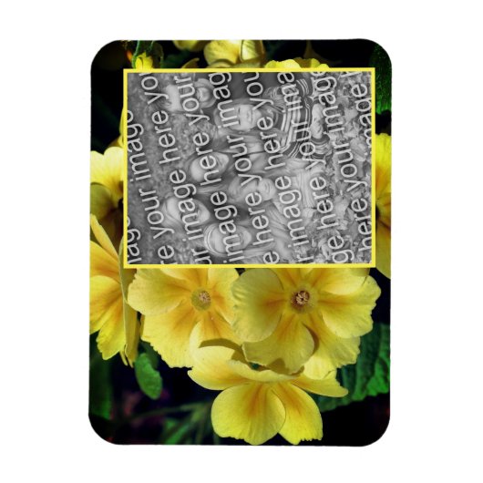 黄色のプリムローズの花自分の写真を作成 マグネット (縦)