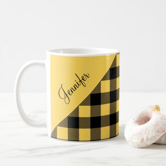 黄色のモダン格子状チェックパターン名 コーヒーマグカップ (ドーナツ)