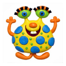 黄色のモンスターの赤ちゃんの男の子のシャワーのためのスポット付きの保育園