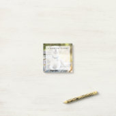 黄色のラブラドールがベンチに横たわる ポストイット (デスク上)