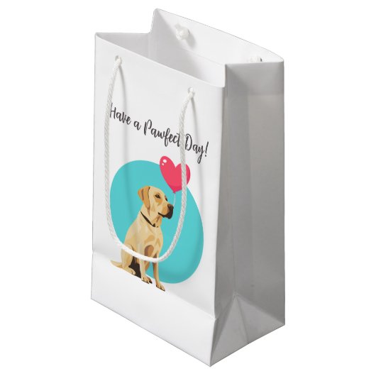 黄色のラブラドールとハートバルーン抱き枕 スモールペーパーバッグ (正面アングル)