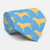 黄色のラブラドールリトリエバーシルエットのパターン ネクタイ (ロール)