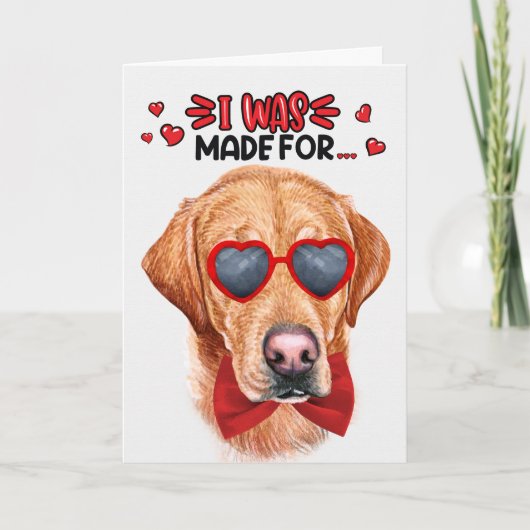 黄色のラブラドール犬はバレンタインを愛すために作られた シーズンカード (正面)