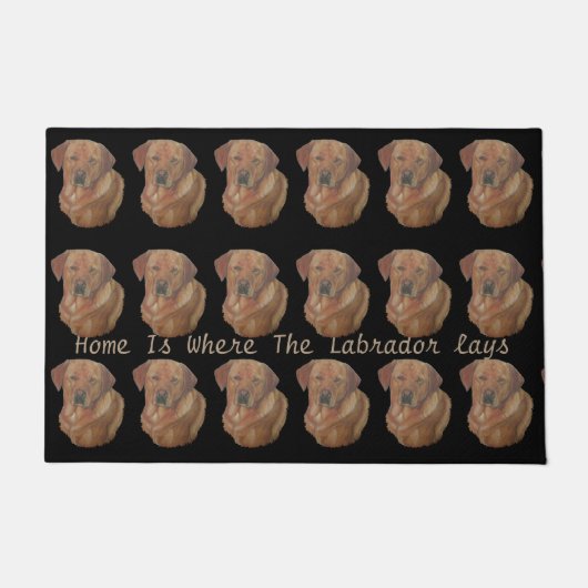 黄色のラブラドールretrever犬のポートレートおもしろいスローガン ドアマット (正面)