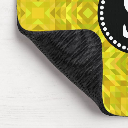 黄色の三角形抽象芸術パターン黒モノグラム マウスパッド (コーナー)